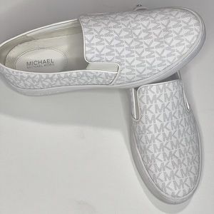 MICHAEL MICHAEL KORS
Women's Keaton Slip-On Signature Logo Sneakers